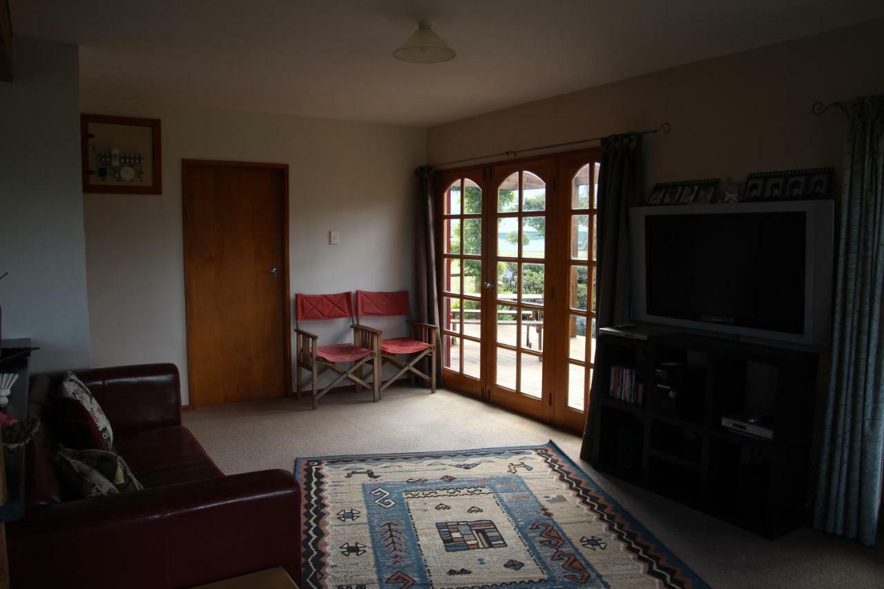 Batch With A View Villa Te Anau Dış mekan fotoğraf